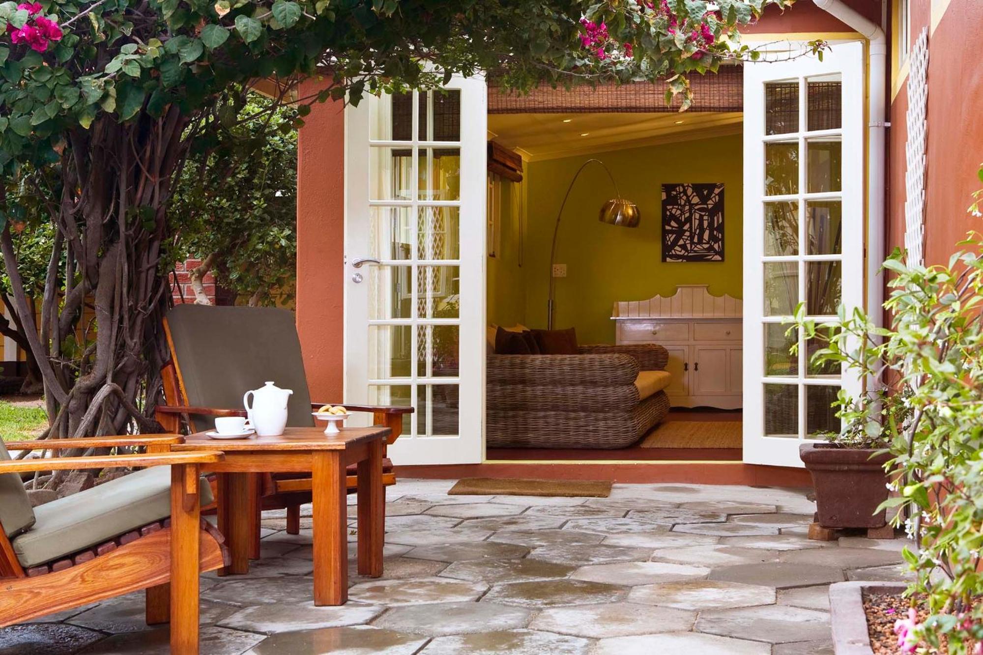 Suite with Garden View